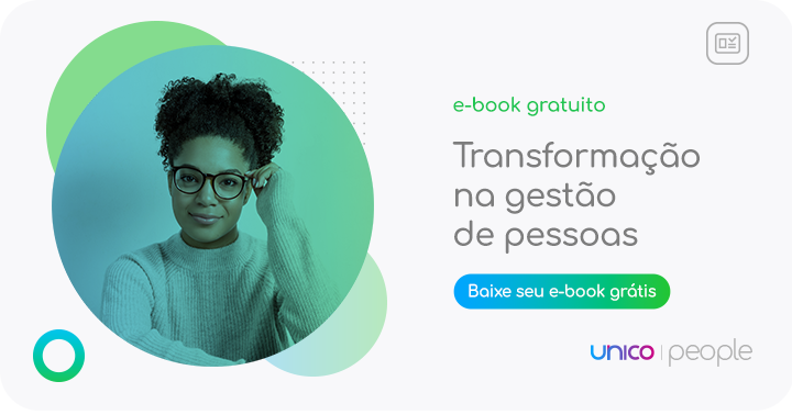 Mulher negra, jovem, usando óculos de grau com um leve sorriso ao lado do texto "e-book gratuito. Transformação na gestão de pessoas. Baixe seu e-book grátis" 